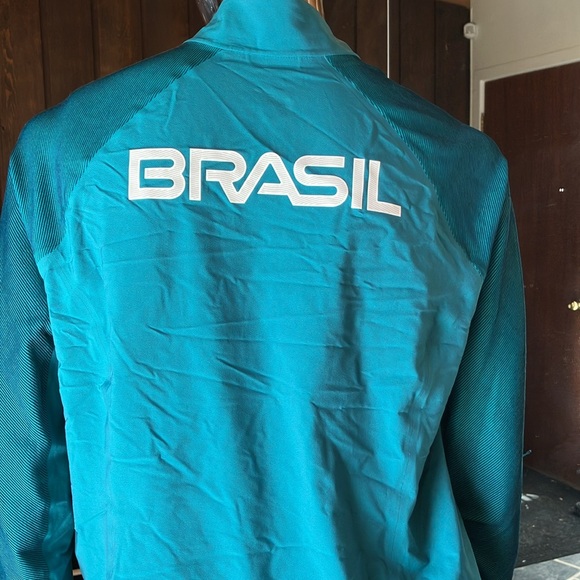 Nike Brasil Olympic logo - Picture 6 of 8